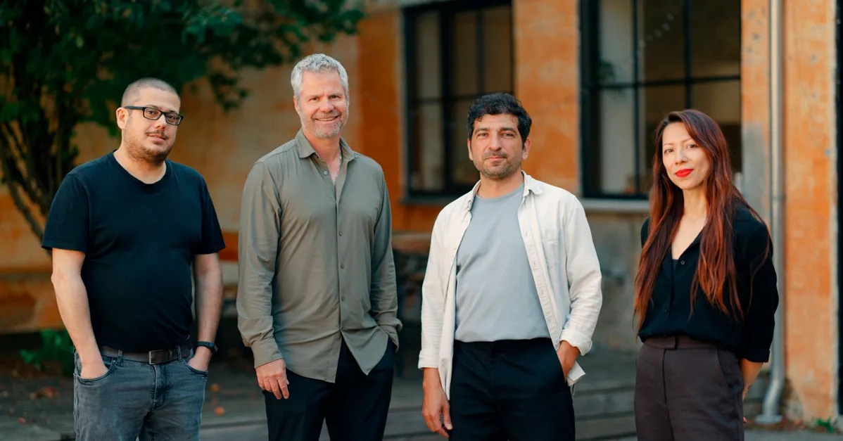Fotografía del equipo de la startup danesa Oktogrid. De izquierda a derecha: Ruben Aiello,  Olaf Knijn, Golam Sadeghnia y Emilia Zain.